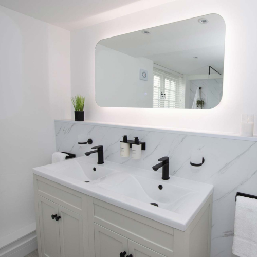 Downstairs bathroom Jack and Jill sinks